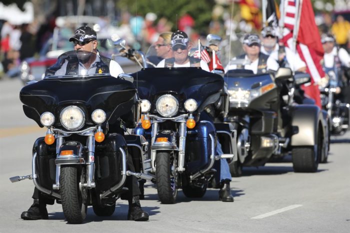 Rolling Thunder Motorcycle Ride Honors Veterans