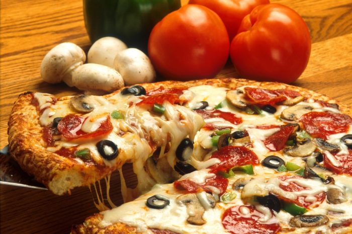 Pizza for the People: Papa Murphy's Donates to the Forward Greater Cheyenne Relief Fund