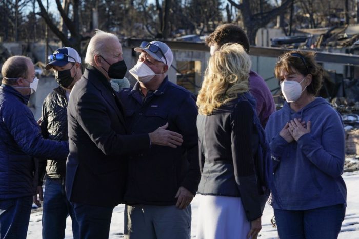 Biden surveys Colorado wildfire damage, comforts victims