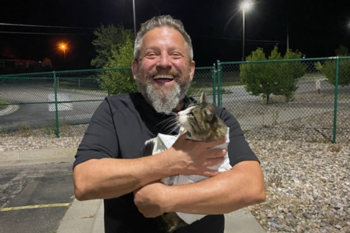 Animal Control Reunites Blind Cat, "Dizzy" With Owner