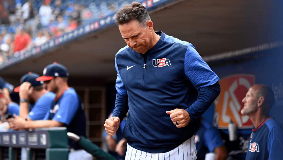 Why Mark DeRosa Should Never Work in Baseball Again