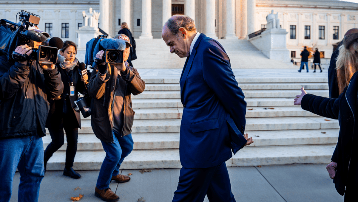 'Uniquely unfit': Alan Dershowitz's 'alternate universe of facts' conveniently ignores that he lost defamation case 'no matter what,' CNN tells SCOTUS