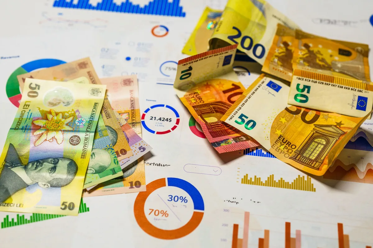 Grafik mit Verbraucherpreisindex und Inflationsdaten auf dem Bildschirm