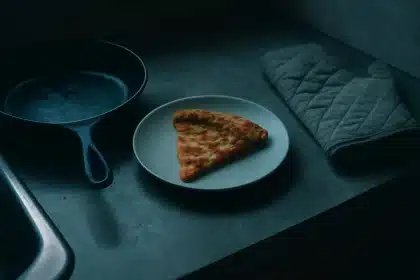 Pizza: reheat for crispy, fresh-tasting slices in under 10 minutes
