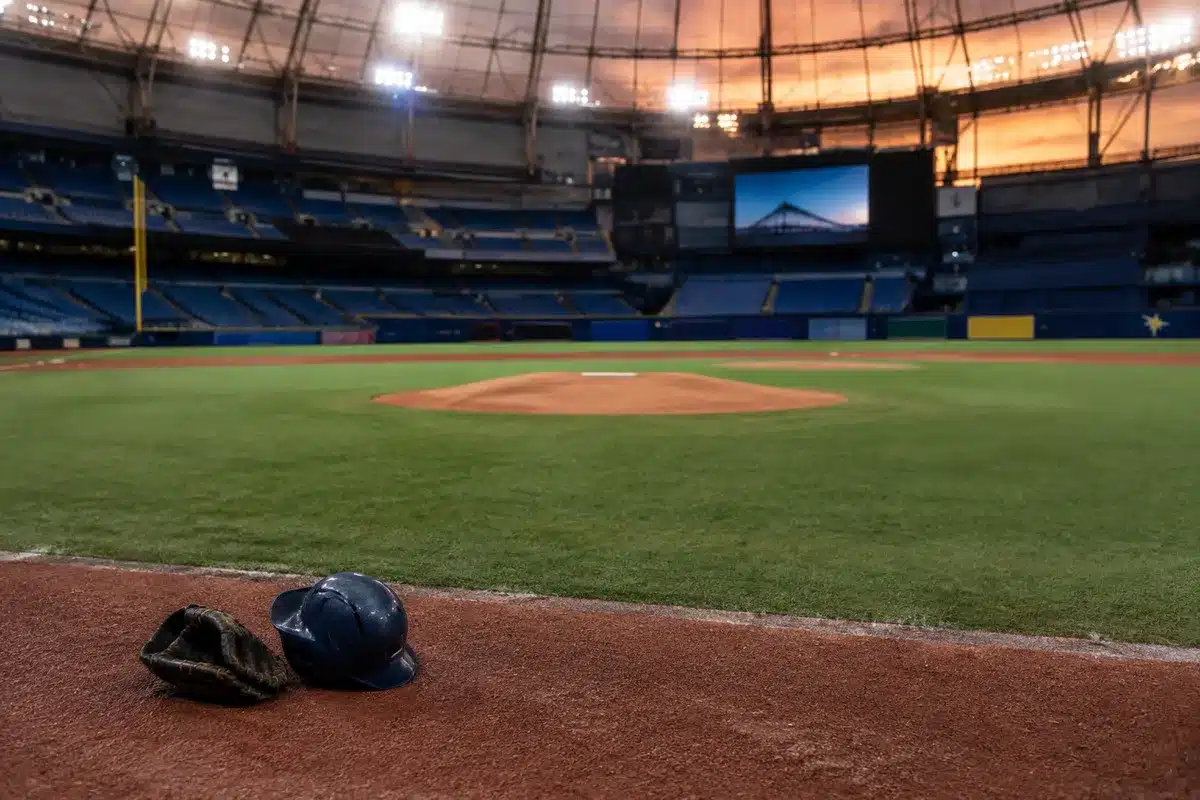 Tampa Bay looks poised to take ALCS: Yandy Díaz backs the Rays